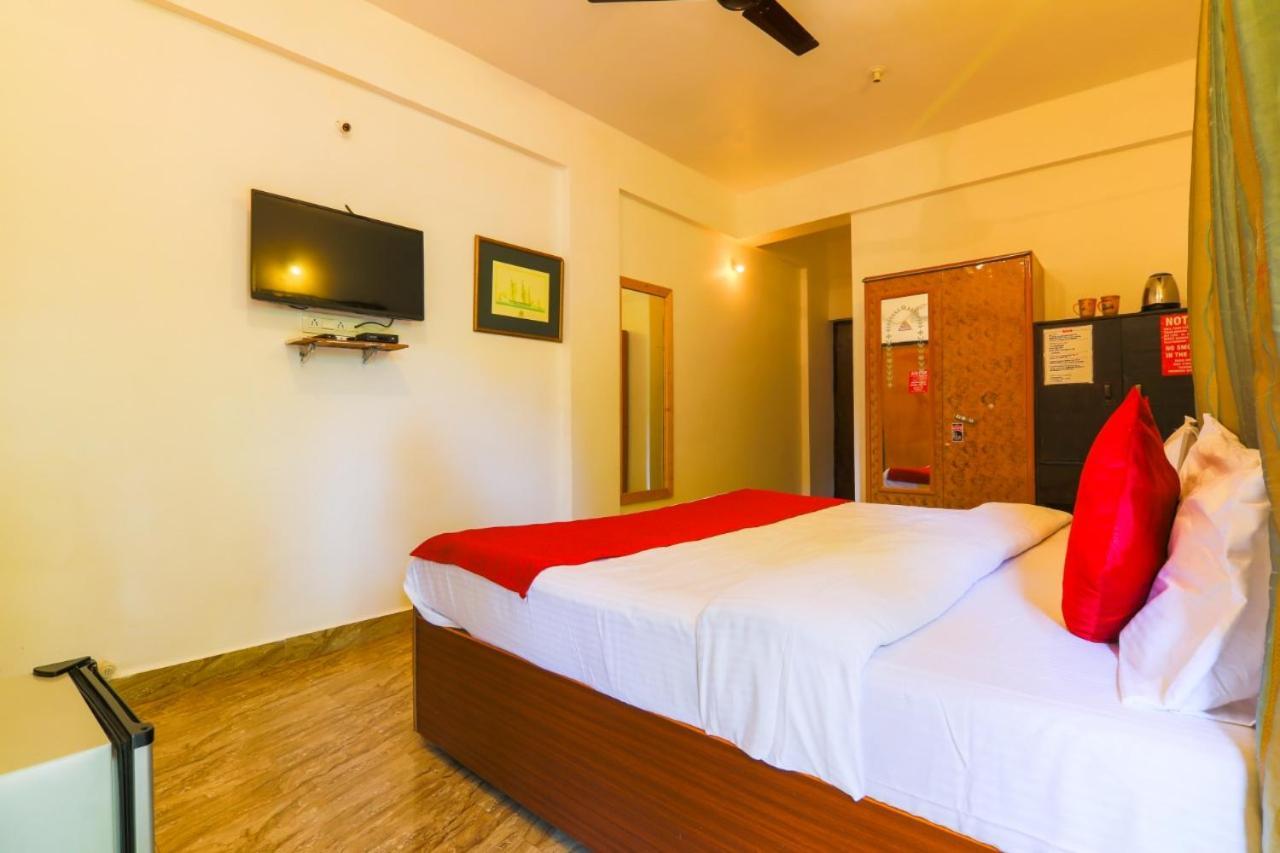 Fullmoon Beach Place Candolim Exterior photo